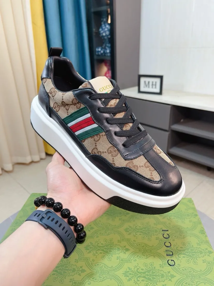 Men's shoes 💰458🌹🌹[GUCCI] Gucci's new lace-up casual men's shoes are on the market first, and the materials and workmanship are superior to all versions on the market. The highest quality shipped first-layer cowhide with imported original perforated materials➕Genuine leather lining, privately molded soft outsole, high foot comfort, imported special materials highlight the brand's unique charm, high-end customization 38-44